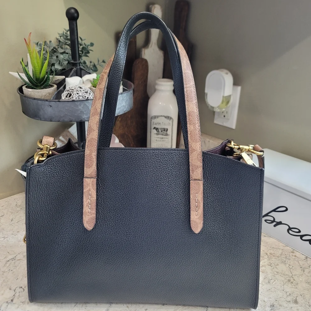 Coach tote - Picture 2 of 11